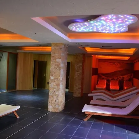 Apartment Am *